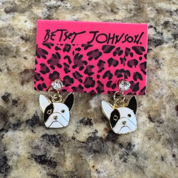 EARRINGS! Betsey Johnson Black and White French Bulldog Earrings BNWT - Picture 3 of 4